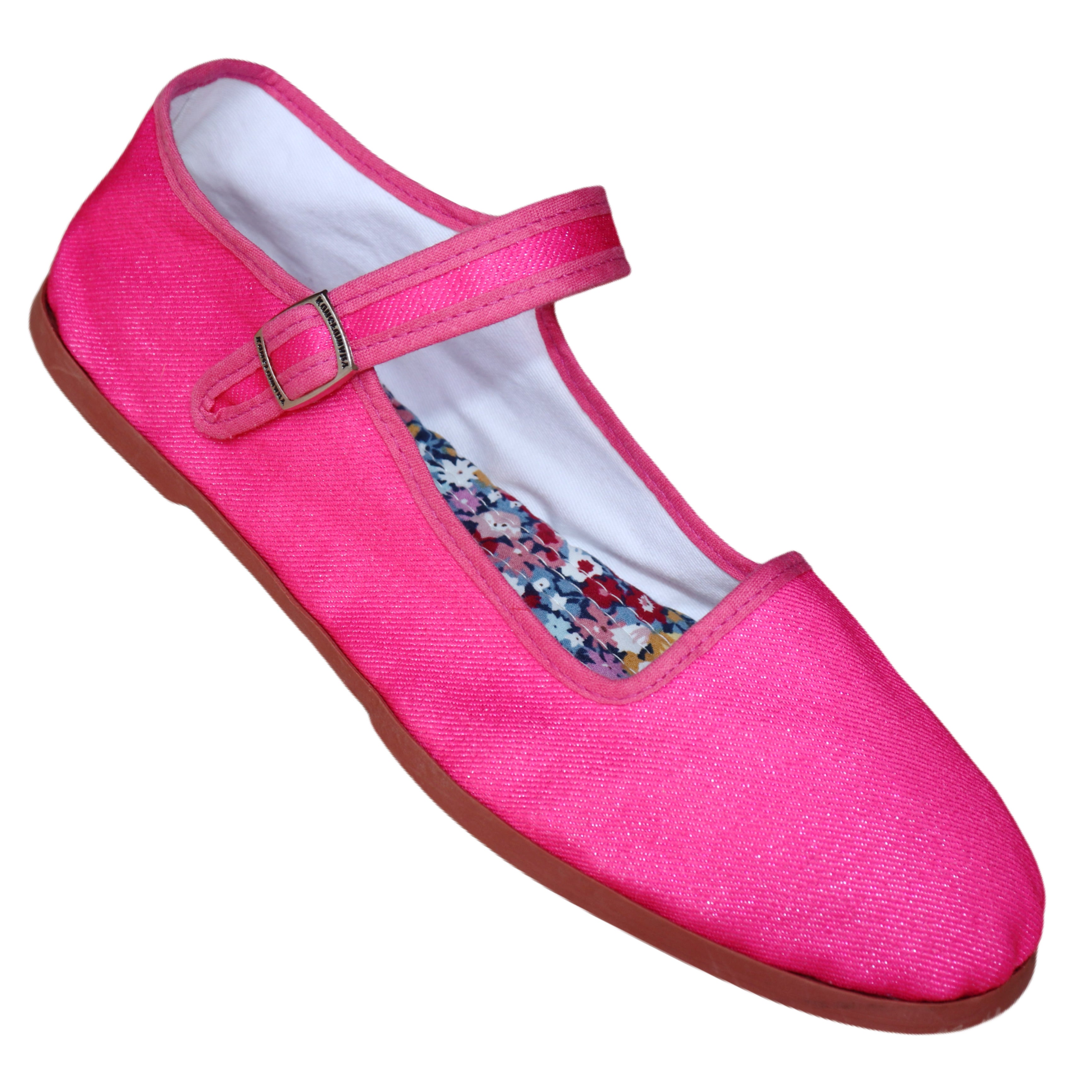 Size 9 / EU 40 – Kung Fu Mary